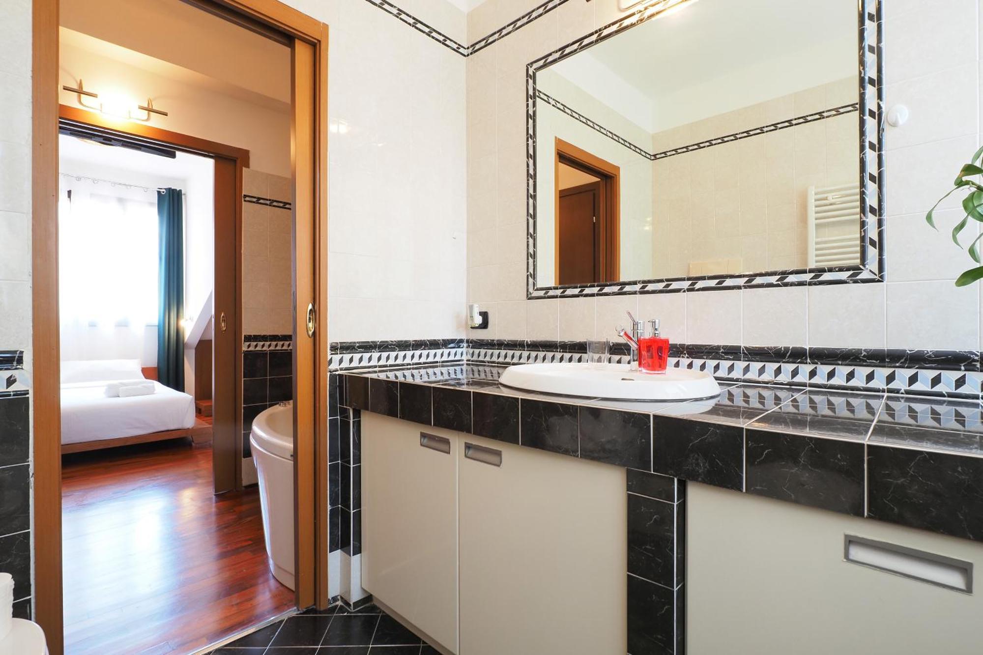Appartement Primopiano - Savona 1 *